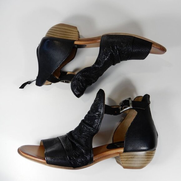 Miz Mooz Corra SANDALS Size 38 7.5 8 Peep Toe Black Embroidered Leather NEW - Picture 9 of 14